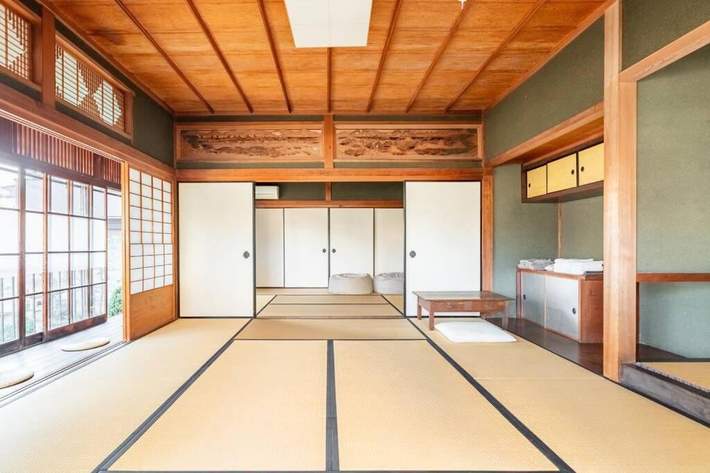 日々の宿: 宇野駅から車で5分 直島へ 最大7名様 古民家貸切 一棟貸し Tamana Exterior foto